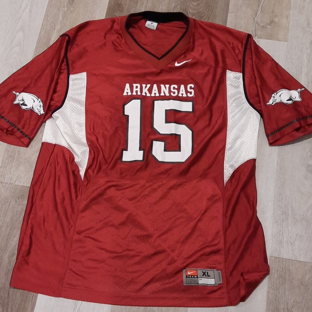XL Men's Arkansas Razorback Shirt